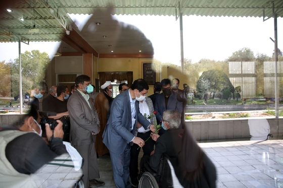 دیدار رئیس بنیاد شهید و امور ایثارگران با جانبازان دفاع مقدس