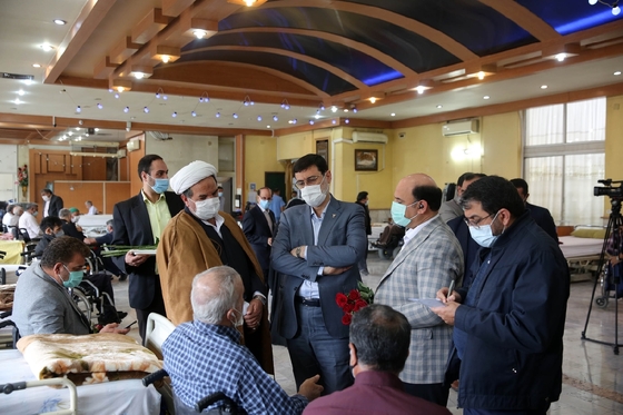 دیدار رئیس بنیاد شهید و امور ایثارگران با جانبازان دفاع مقدس