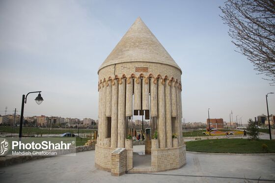 یادمان‌های نوروزی در خیابان‌های شهر
