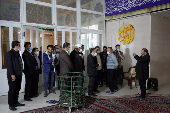 بازدید مسئولان استانی از روند اسکان مسافران نوروزی در مشهد
