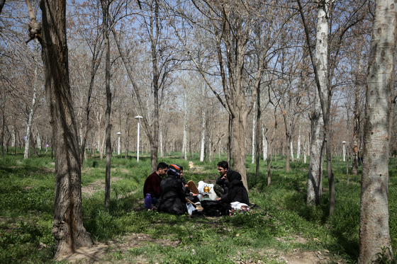 اسکان مسافران نوروزی در کمپ غدیر مشهد