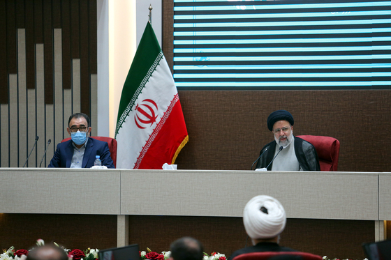 نشست رییس جمهور با فعالین فرهنگی خراسان رضوی