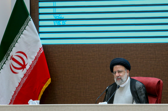 نشست رییس جمهور با فعالین فرهنگی خراسان رضوی