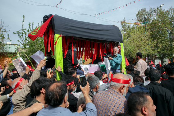 تشییع پیکر شهید حجت الاسلام اصلانی در مشهد