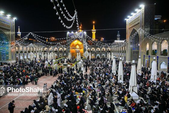 مراسم احیاء شب ۱۹ ماه رمضان در حرم مطهر رضوی