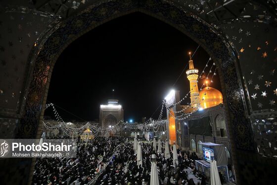 مراسم احیاء شب ۱۹ ماه رمضان در حرم مطهر رضوی