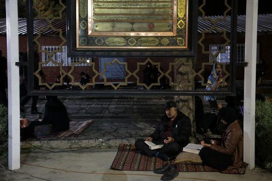 مراسم احیاء شب۲۱ ماه رمضان در بهشت رضا(ع)
