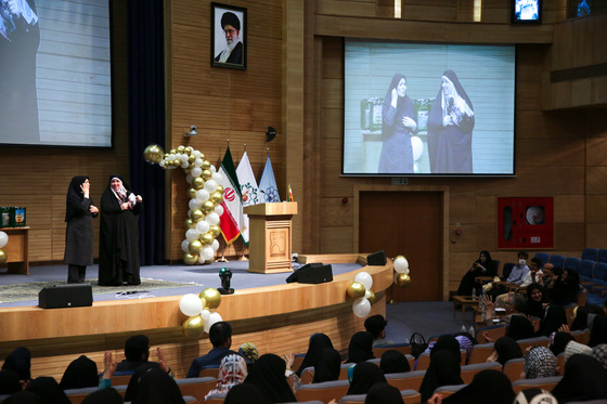 جشن دهه کرامت ویژه دختران ناشنوا