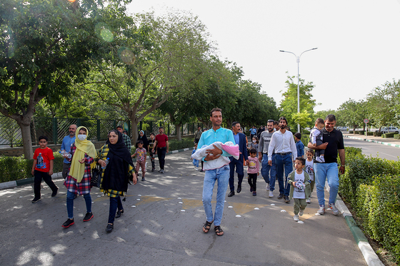 همایش پیاده‌روی خانوادگی باغبانان نمونه مشهدالرضا(ع)