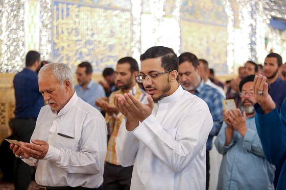 نماز عید قربان در حرم مطهر رضوی