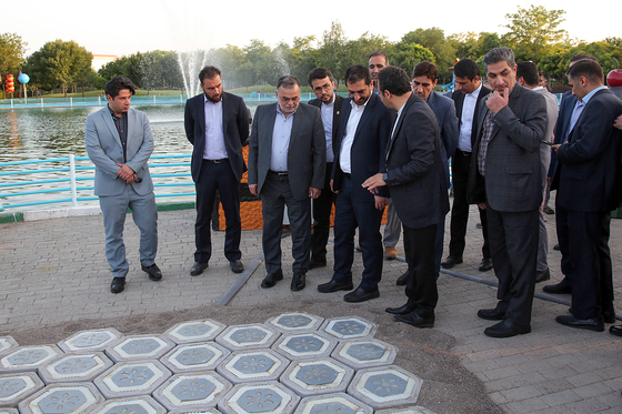 جشنواره گل و شیرینی در بوستان ارم
