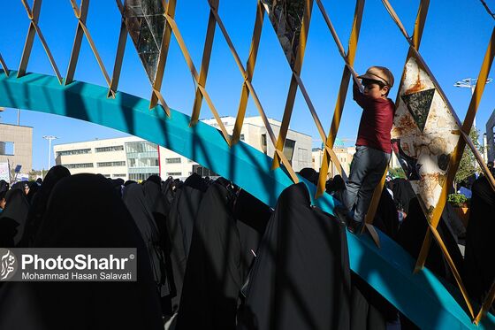 اجتماع بزرگ خانوادگی مدافعان حریم خانواده