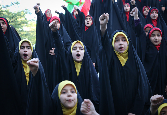 همایش « رهروان فاطمی » در بوستان ملت