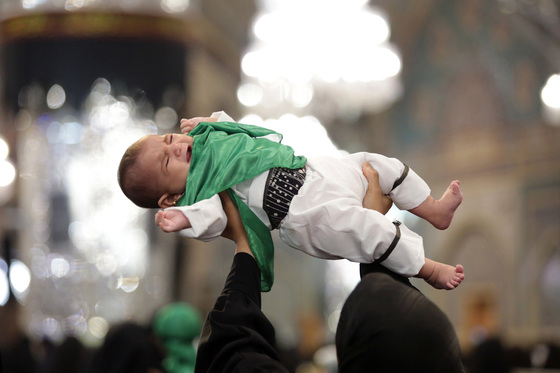 سوگواره شیرخوارگان حسینی