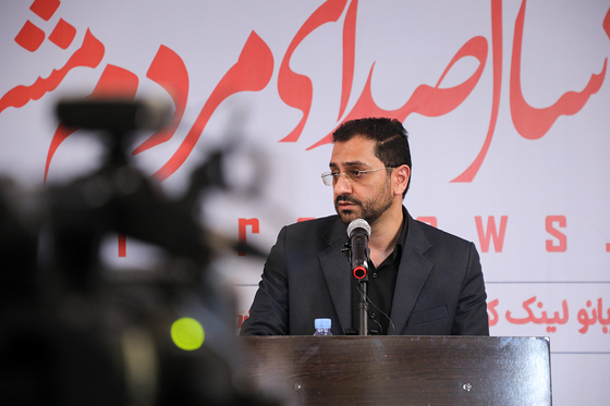 حضور شهردار مشهد در روزنامه شهرآرا به مناسبت روز خبرنگار