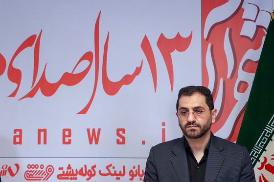 حضور شهردار مشهد در روزنامه شهرآرا به مناسبت روز خبرنگار