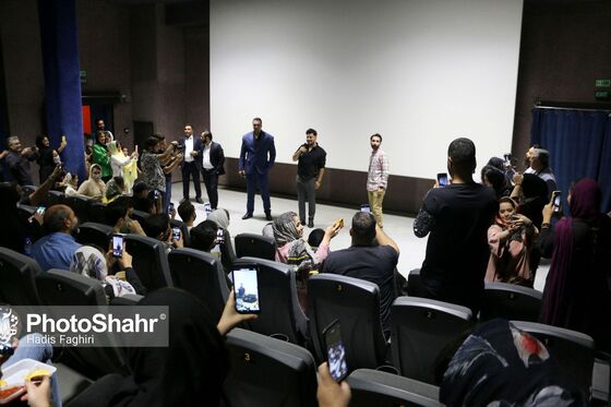 اکران مردمی فیلم «دوزیست»