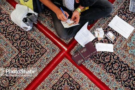 مراسم بدرقه کاروان دانش‌آموزی به راهپیمایی اربعین
