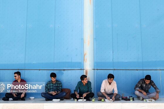 مراسم بدرقه کاروان دانش‌آموزی به راهپیمایی اربعین