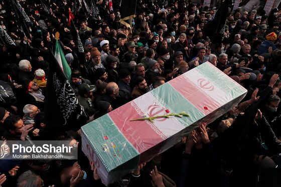 تشییع پیکر مطهر ۱۰ شهید گمنام در مشهد