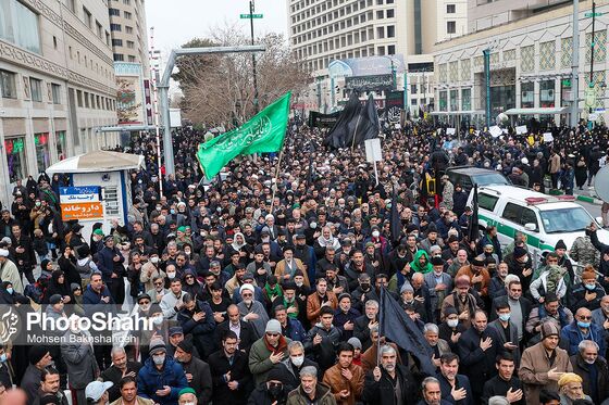 تشییع پیکر مطهر ۱۰ شهید گمنام در مشهد