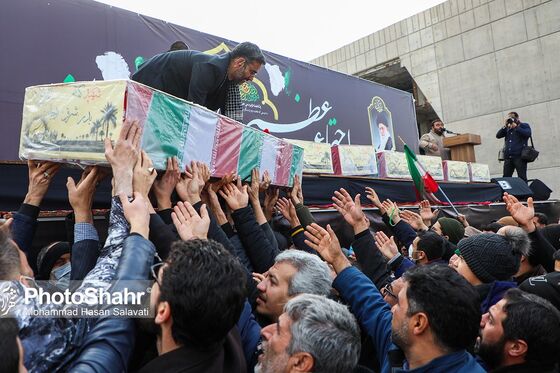 تشییع پیکر مطهر ۱۰ شهید گمنام در مشهد