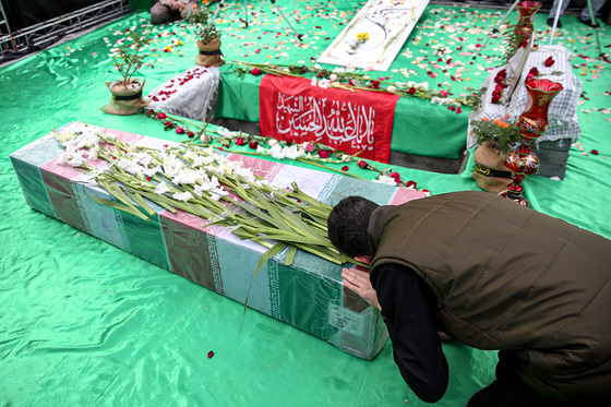آئین تشییع و تدفین «شهید گمنام» در دانشکده شهید منتظری مشهد