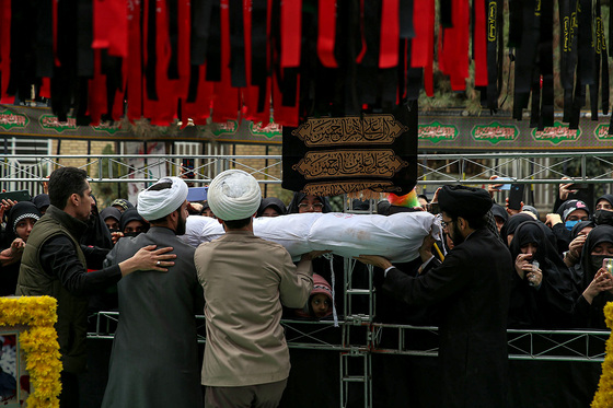 آئین تشییع و تدفین «شهید گمنام» در دانشکده شهید منتظری مشهد