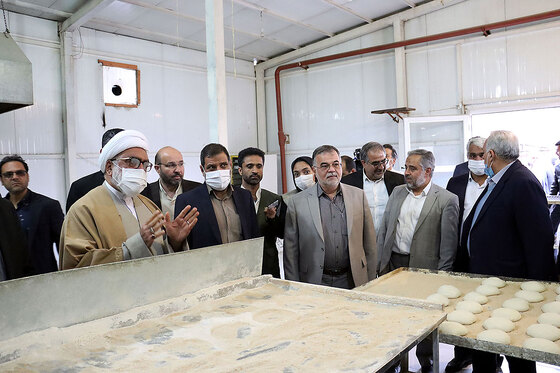 بازدید تولیت آستانه قدس و مسولان استانی از روند خدمت رسانی به زائران نوروزی