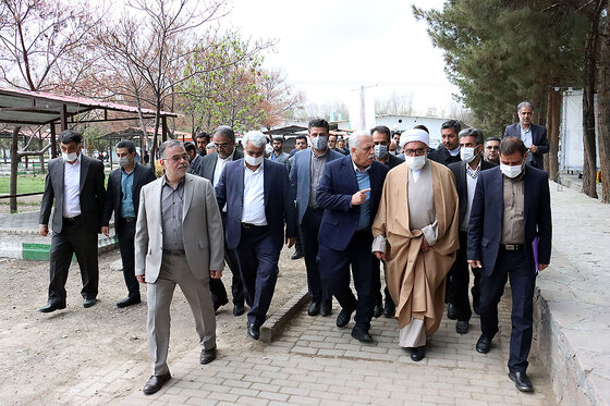 بازدید تولیت آستانه قدس و مسولان استانی از روند خدمت رسانی به زائران نوروزی