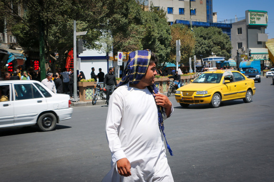 مشهد در گرمترین ساعات سال