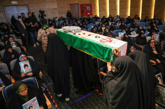 همایش خواهران خورشید