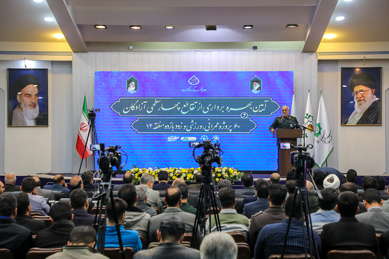 آیین بهره‌برداری از تقاطع چهارسطحی آزادگان
