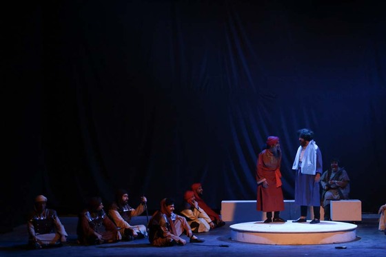 تئاتر آئینی «گرگ و میش»
