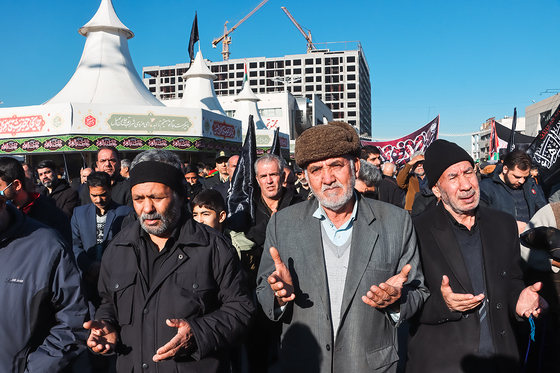 تشییع پیکر 12 شهید گمنام دفاع مقدس و 2 شهید حادثه تروریستی راسک در مشهد