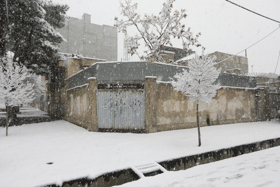 بارش برف در مشهد ۲