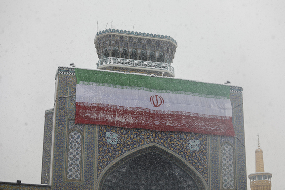 بارش برف در مشهد ۲