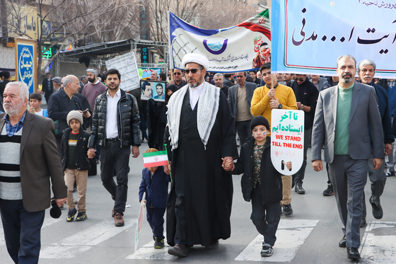 راهپیمایی 22 بهمن در مشهد - 2