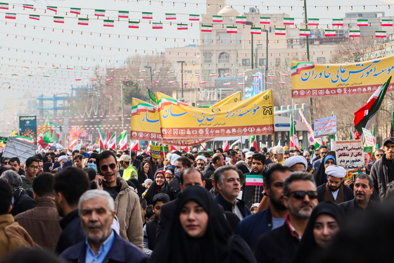 راهپیمایی 22 بهمن در مشهد - 2
