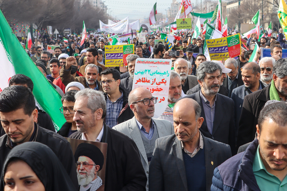 راهپیمایی 22 بهمن در مشهد - 2