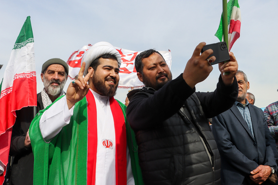 راهپیمایی 22 بهمن در مشهد - 2