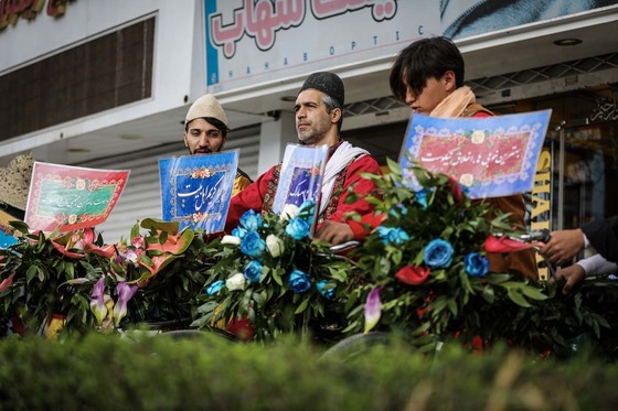 شادپیمایی گل در سطح محلات مشهد