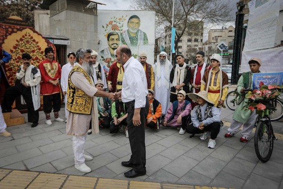 شادپیمایی گل در سطح محلات مشهد