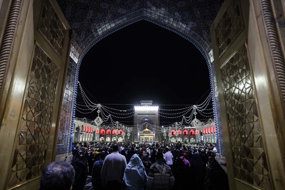مراسم احیای دومین شب قدر در حرم مطهر امام رضا (ع)