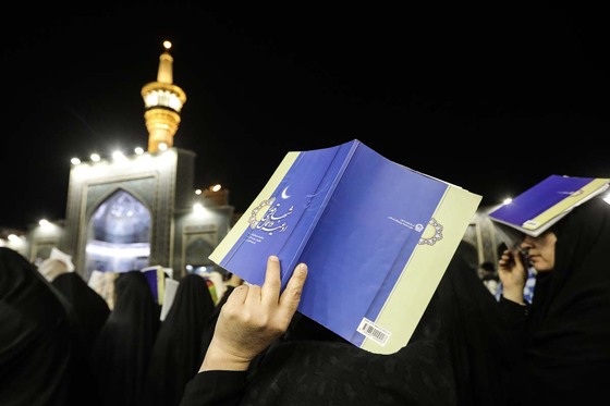 مراسم احیای دومین شب قدر در حرم مطهر امام رضا (ع)