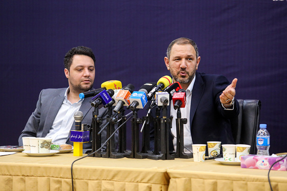نشست خبری موسی الرضا حاجی بگلو سخنگوی شورای اسلامی شهر مشهد
