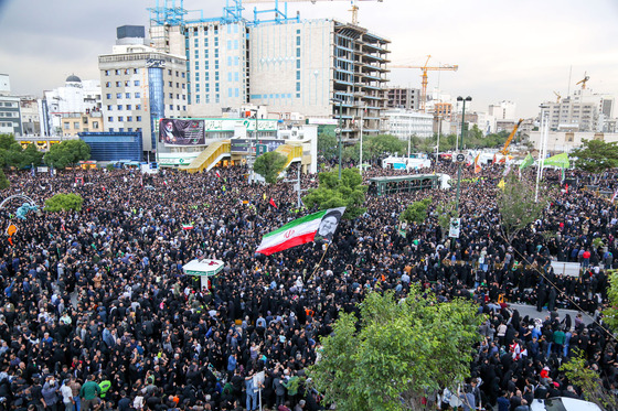 تشییع پیکر رئیس‌جمهور و شهدای خدمت در مشهد -3