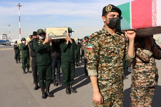 استقبال از پیکر مطهر ۱۶ شهید در مشهد