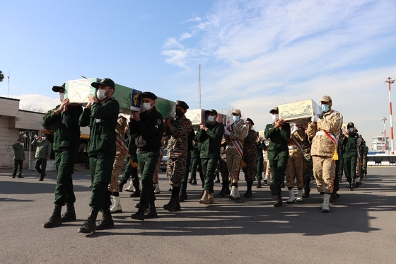 استقبال از پیکر مطهر ۱۶ شهید در مشهد