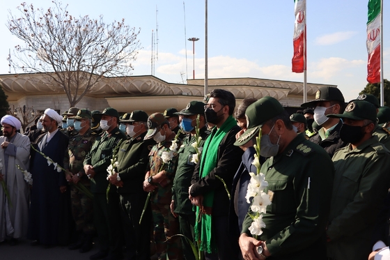 استقبال از پیکر مطهر ۱۶ شهید در مشهد